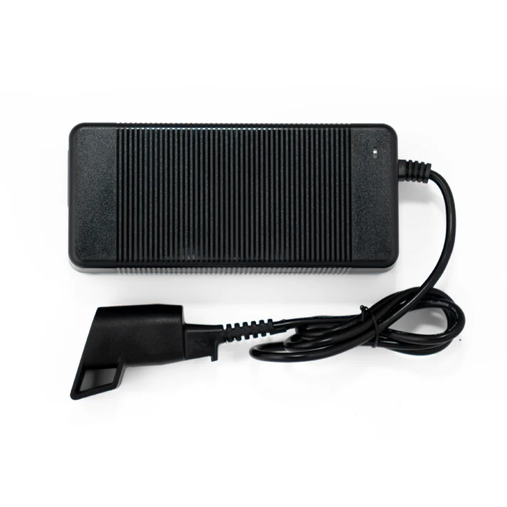 DRYFT Charger Core-ion with UK plug cable